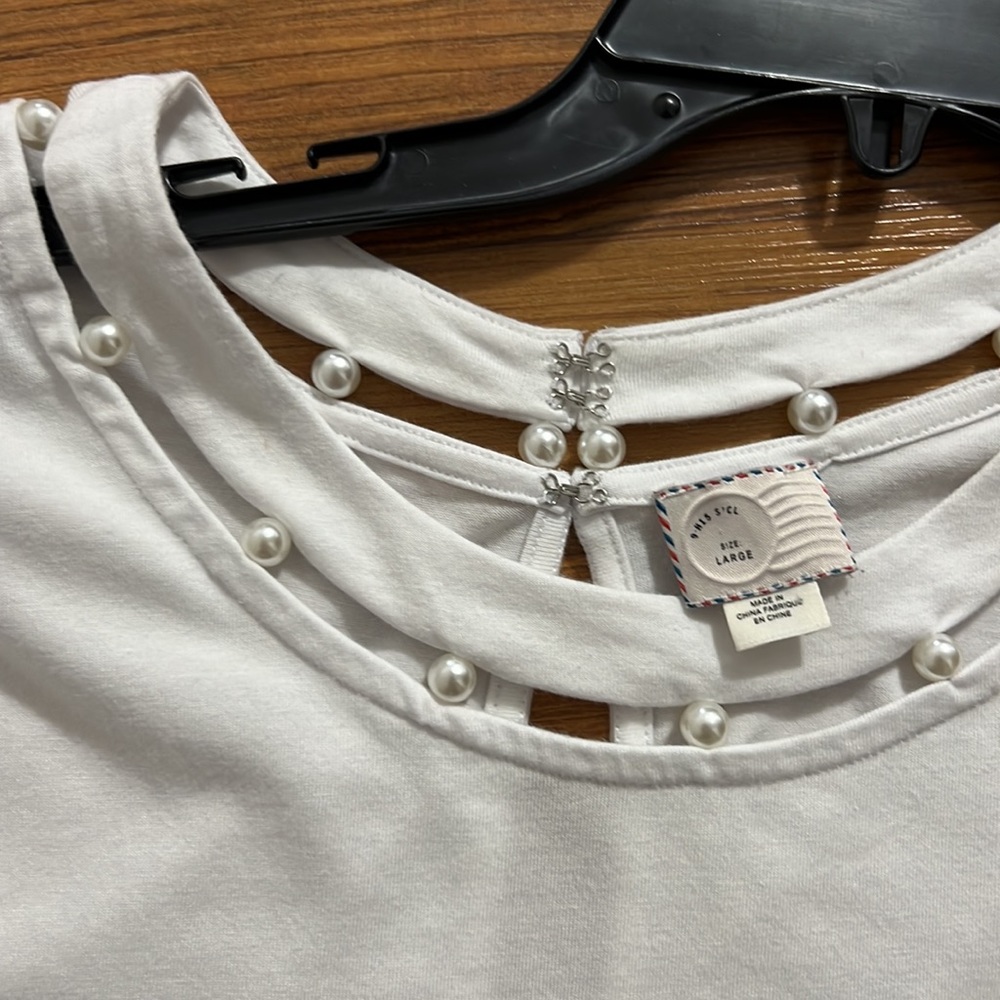 9-N15 S’CL Anthropologie T-shirt Size large Pearl Beading Cotton/Modal White
